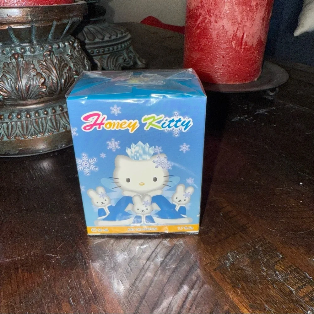 HELLO KITTY Sanrio 1.7 fl. Oz Honey Kitty NEW EAU DE PRFUM - HK Shape Blue